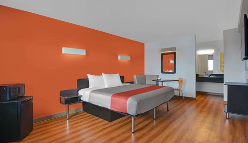Standard Room, 1 King Bed, Non Smoking