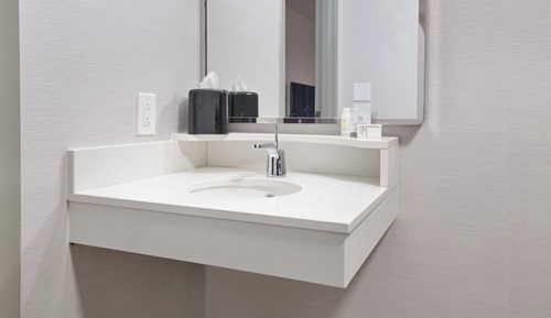 Room, 2 Queen Beds, Non Smoking (Mobility Accessible, Tub)