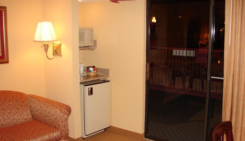 Room, 1 King Bed, Accessible, Smoking