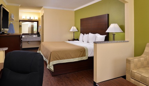 Standard Room, 1 King Bed, Smoking
