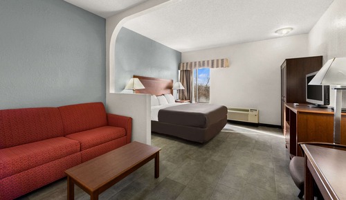 Suite, 1 King Bed with Sofa bed, Non Smoking
