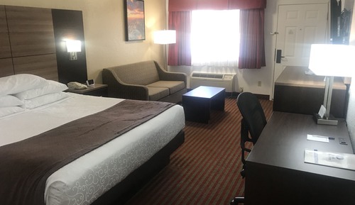 Standard Room, 1 King Bed, Non Smoking