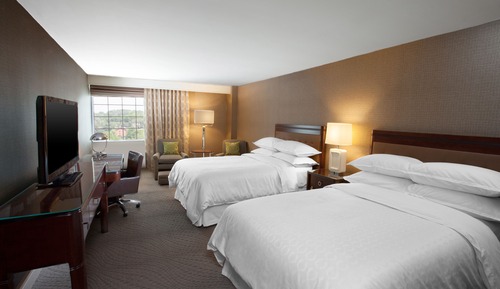 Room, 2 Double Beds, Non Smoking (Mobility/Hearing Accessible, Tub)