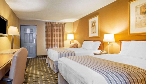 Standard Room, 2 Double Beds, Non Smoking