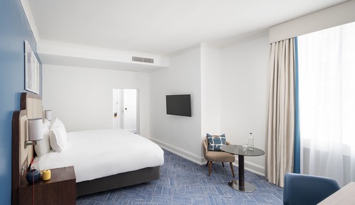 Premium Room, 1 King Bed