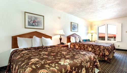 Room, 2 Queen Beds, Smoking