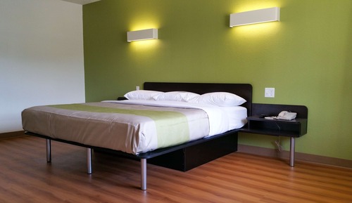 Deluxe Room, 1 King Bed, Smoking, Kitchenette