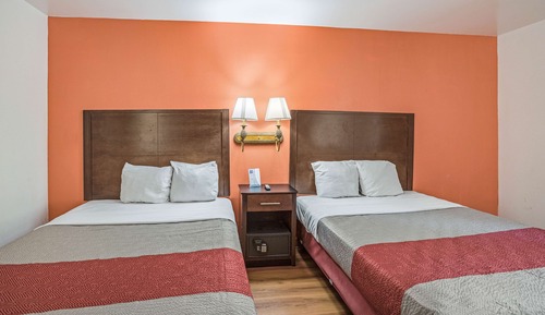 Deluxe Room, 2 Queen Beds, Non Smoking, Refrigerator & Microwave
