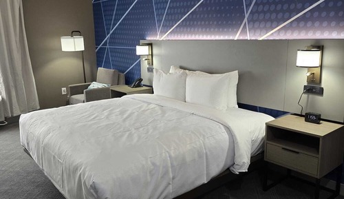 Standard Room, 1 Queen Bed, Non Smoking