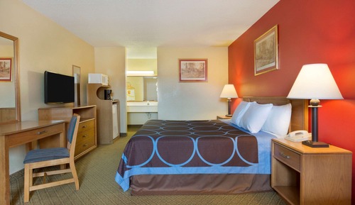 Standard Room, 1 King Bed