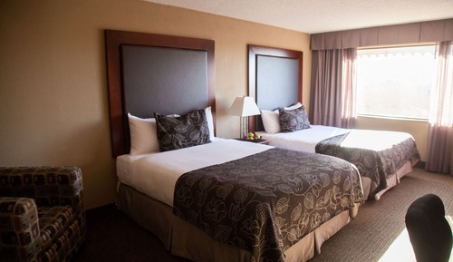 Deluxe Direct Pool Access Room, Accessible, 2 Queen Beds