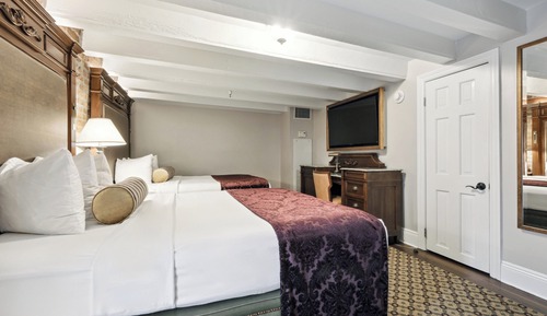 Deluxe Room, 2 Queen Beds