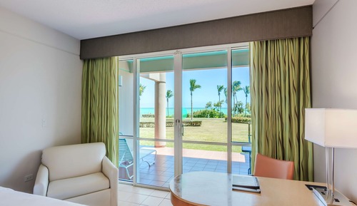Oceanfront Deluxe Patio Room with 2 Double Beds