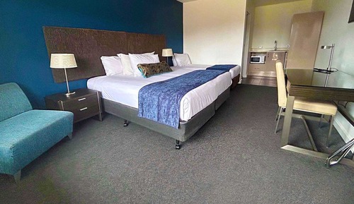 Twin Room (No Pets)
