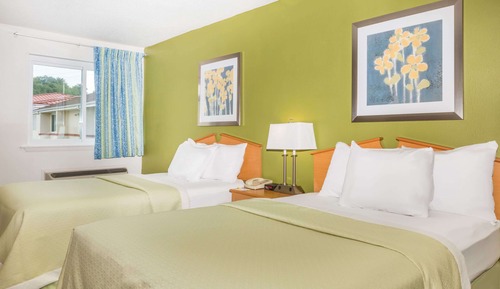 Double Room, 2 Double Beds