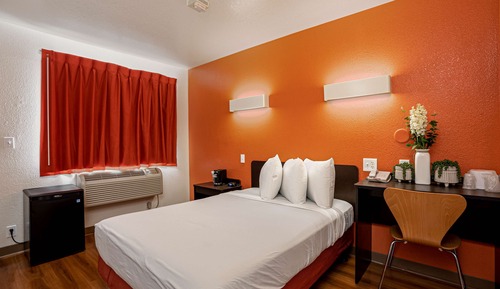 Standard Room, 1 Double Bed, Accessible, Non Smoking