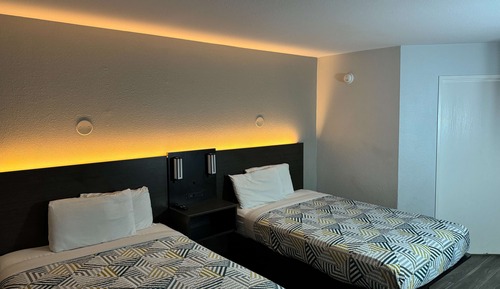 Standard Room, 2 Double Beds, Non Smoking
