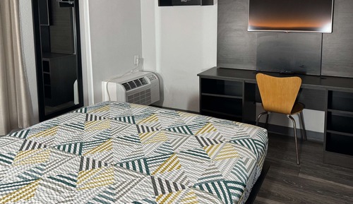 Standard Room, 1 Queen Bed, Non Smoking