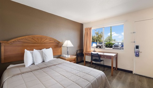 Room, 1 Queen Bed, Accessible