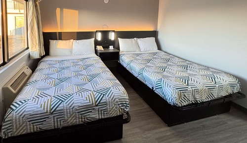 Standard Room, 2 Double Beds, Accessible, Non Smoking