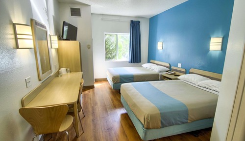 Deluxe Room, 2 Double Beds, Non Smoking, Refrigerator & Microwave