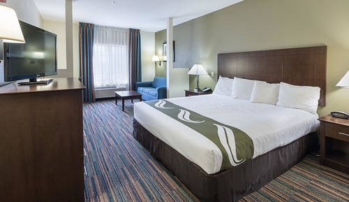 Suite, 1 King Bed, Accessible, Non Smoking