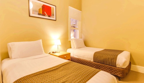 Apartment, 2 Bedrooms (Four People-North Side)