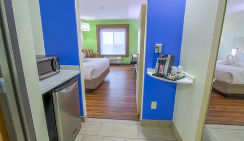 Standard Room, 1 King Bed