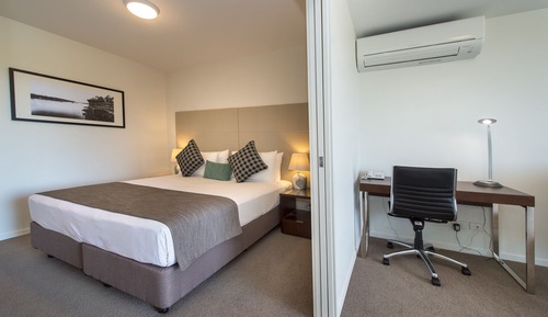 King Apartment, River View 