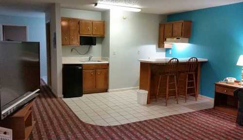Executive Suite, 1 King Bed, Smoking, Jetted Tub