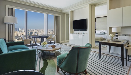 Deluxe Suite (King)