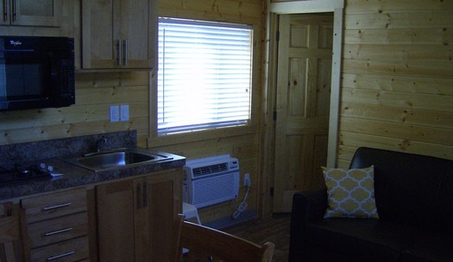 Cottage, Non Smoking, Microwave (No Pets)