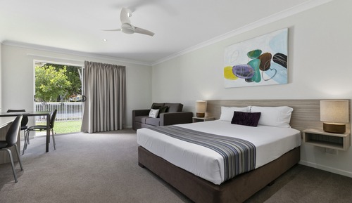 Standard Room, 1 Queen Bed with Sofa bed, Non Smoking, Garden View