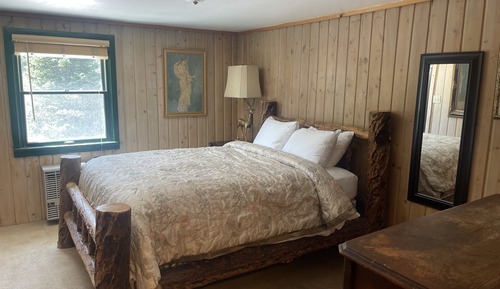 Deluxe Room, 1 Queen Bed
