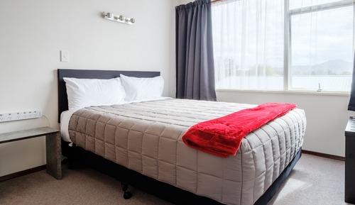 Standard Suite, Multiple Bedrooms, Non Smoking, Kitchenette (Upstairs)
