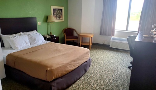Standard Room, 1 Queen Bed, Non Smoking