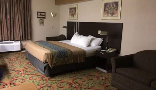 Suite, 1 King Bed with Sofa bed, Non Smoking