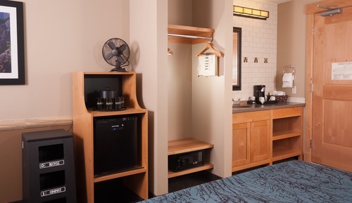 Deluxe New Lodge Room 2 Queen