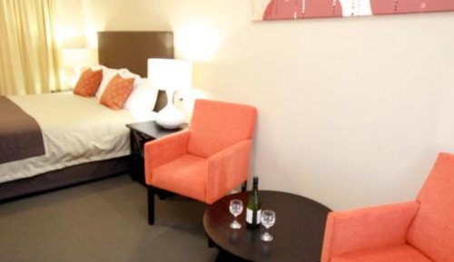 Deluxe Room, Non Smoking, Balcony (Deluxe Courtyard)
