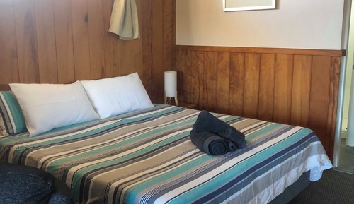 Romantic Studio, 1 King Bed, Jetted Tub, Sea View