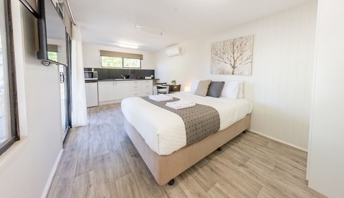 Luxury Cabin, 1 Bedroom, Non Smoking, Kitchenette (Pet Friendly)