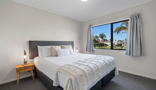 Park Motel (2BR)