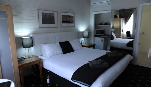 King Room (Wheelchair-Friendly)