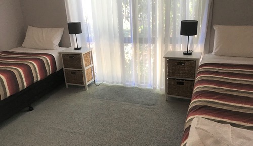 Luxury Townhome, 2 Bedrooms