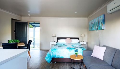 Deluxe Waterview Cabin	