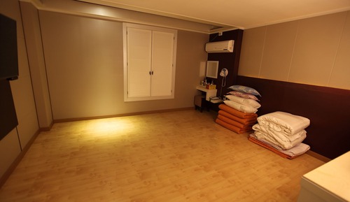 Deluxe Room (Ondol)