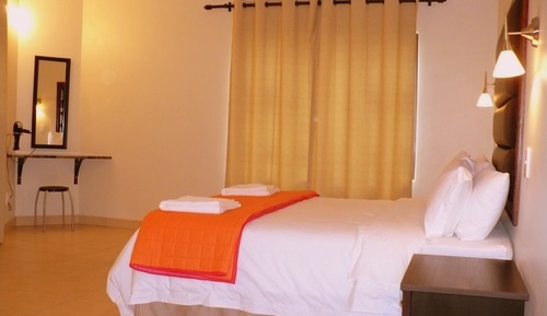 Balcony Apartment With Shower 