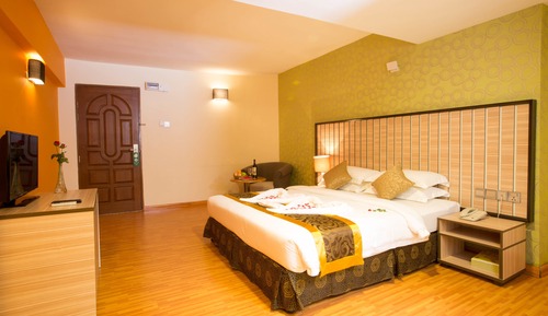 Deluxe Double Room, 1 King Bed, Private Bathroom