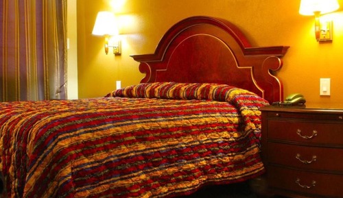 Deluxe Room, 1 Queen Bed