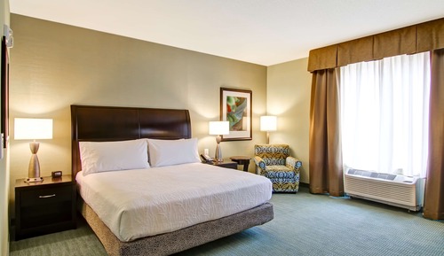 King, Suite, 1 King Bed, Non Smoking